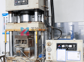 氧化鋯陶瓷上下切刀成型